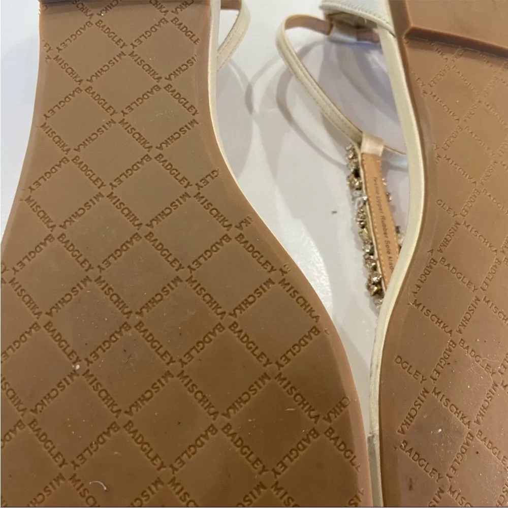 Badgley mischka rhinestone t-strap gladiator Sandals Flip Flops - Picture 5 of 10